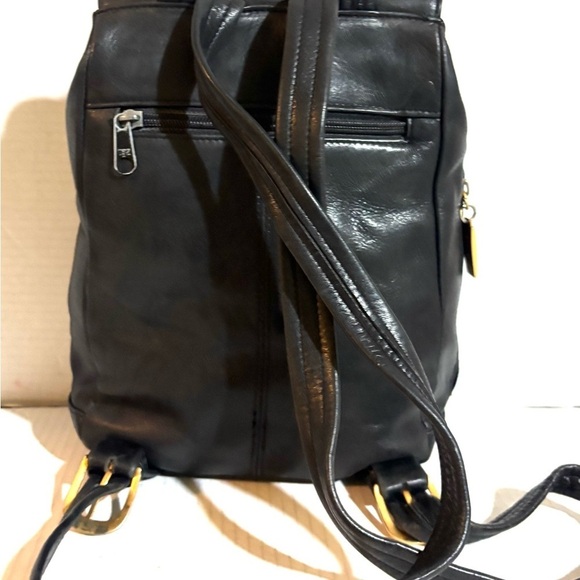 Tignaello Vintage Black Leather Backpack main image 4
